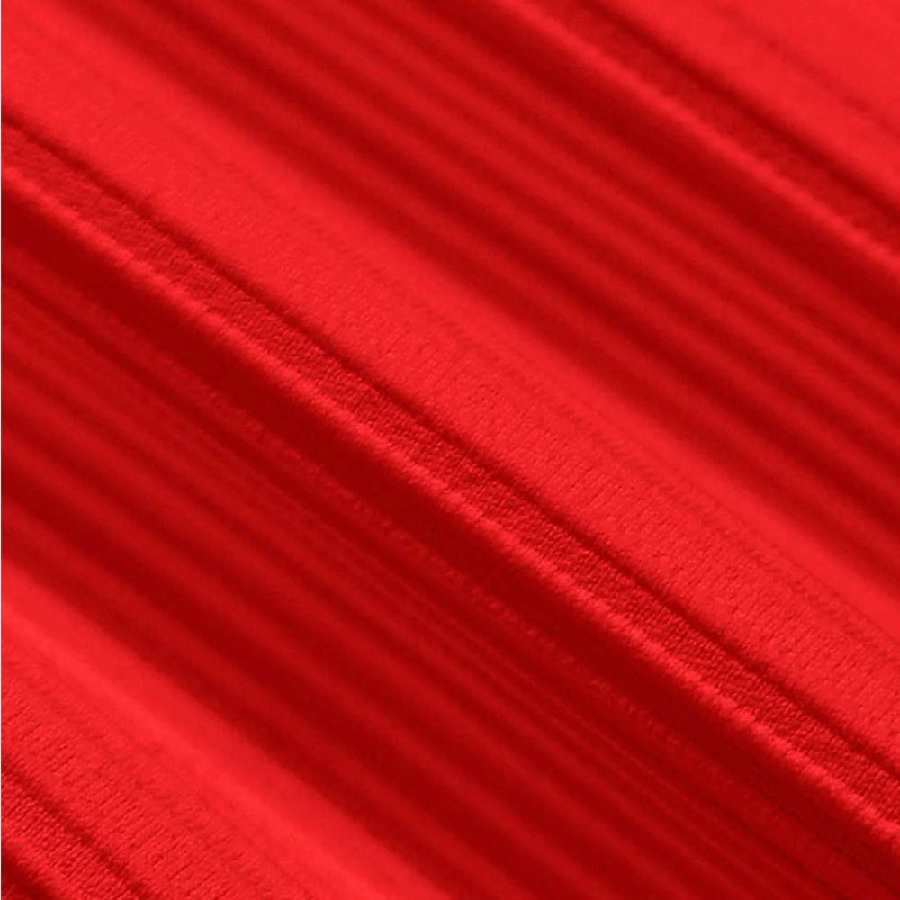 Berlook Red Twist Backless Bikini Top - Picture 5 of 5